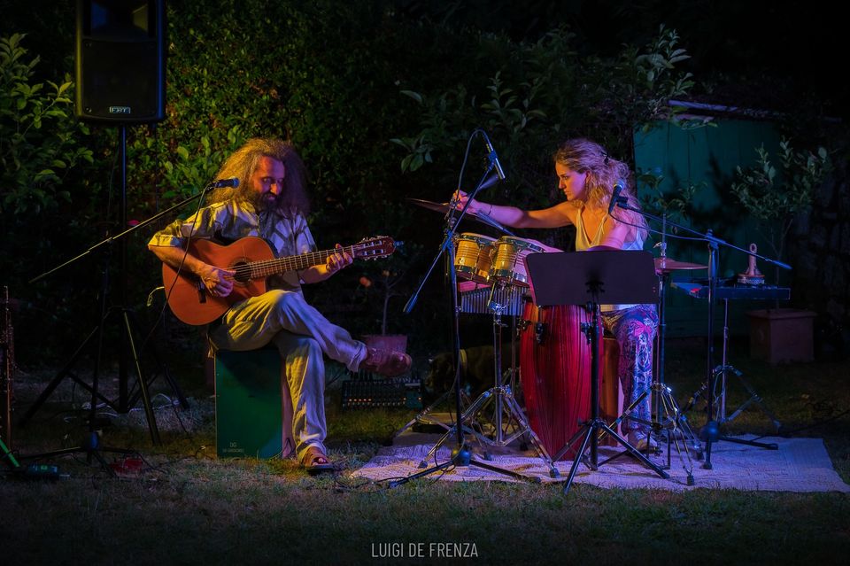 Afro Samba Duo — live performance with guitar and percussion